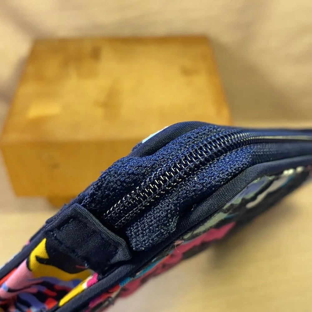 NWOT Vera Bradley wallet w/wrist leash - Picture 7 of 16